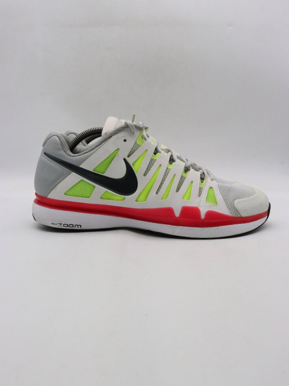 Nike Zoom Vapor 9 Tour Pure Platinum
Men's Size 11 Athletic Tennis Sneakers